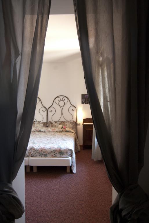Hotel Mariano Gargnano Szoba fotó