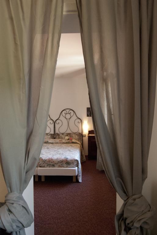 Hotel Mariano Gargnano Szoba fotó
